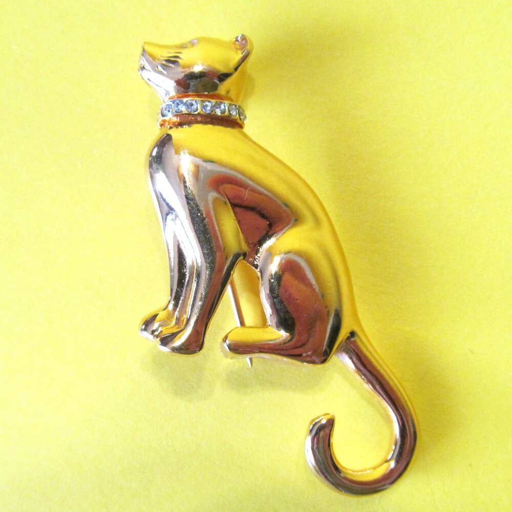 Cat brooch gold tone